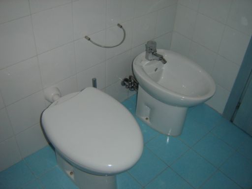 secondo bagno con vasca